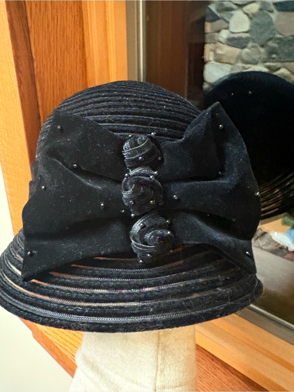 Vintage Swan Hat Black Cloche Mesh Velvet Bows Knots Black Beaded Adjustable